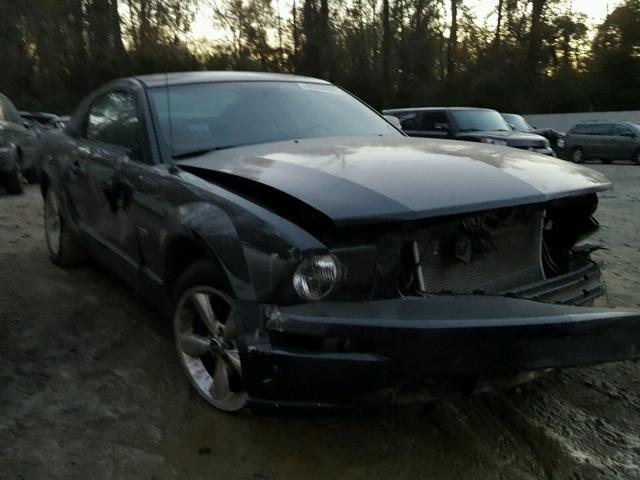 1ZVFT82H465258064 - 2006 FORD MUSTANG GT BLACK photo 1