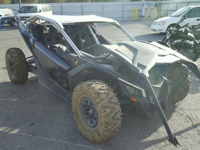 3JBVXAW24HK000574 - 2017 CAN-AM MAVERICK X BLACK photo 1