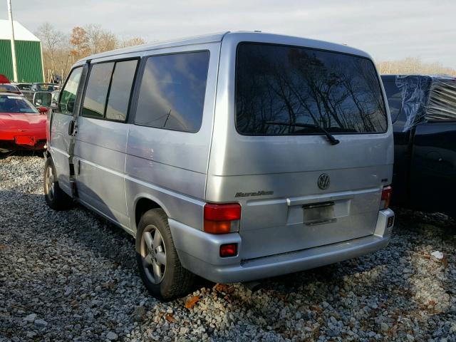 WV2KB47072H065451 - 2002 VOLKSWAGEN EUROVAN GL SILVER photo 3