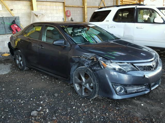 4T1BK1FK7CU517595 - 2012 TOYOTA CAMRY SE GRAY photo 1