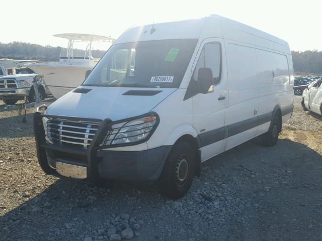 WDYPE8CC6B5524512 - 2011 FREIGHTLINER SPRINTER 2 WHITE photo 2