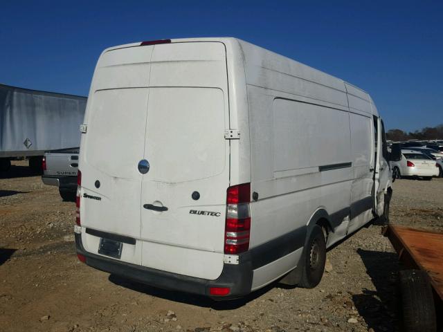 WDYPE8CC6B5524512 - 2011 FREIGHTLINER SPRINTER 2 WHITE photo 4