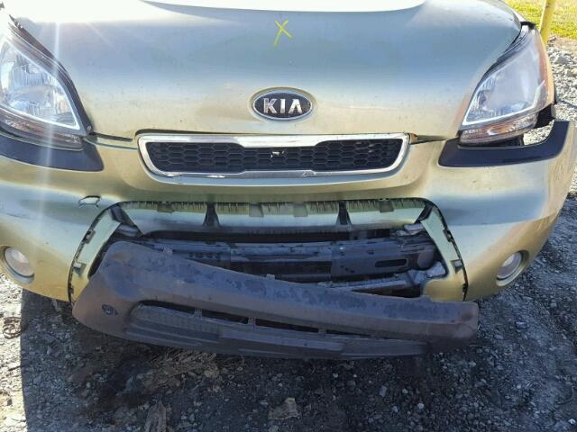 KNDJT2A27B7203162 - 2011 KIA SOUL + GREEN photo 9