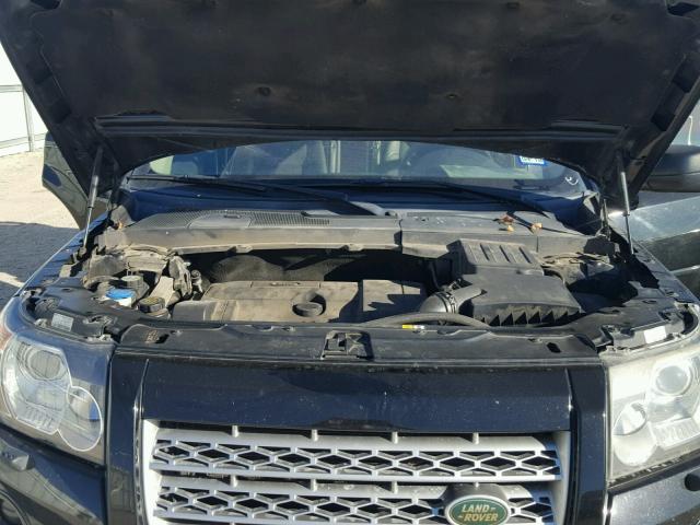 SALFT24N98H092086 - 2008 LAND ROVER LR2 HSE TE BLACK photo 7