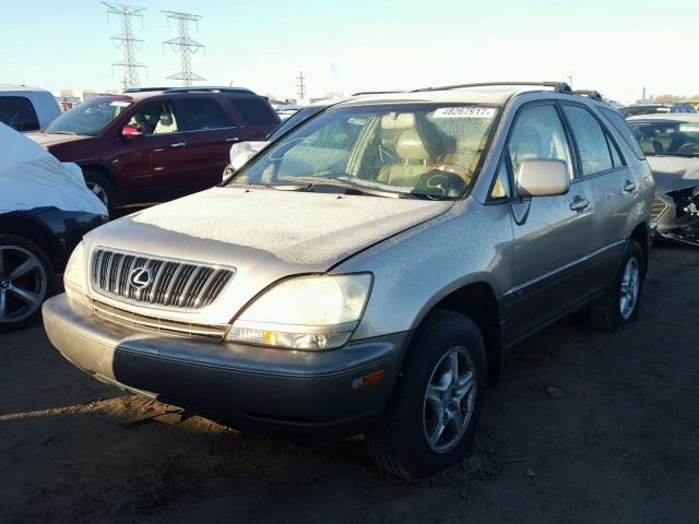 JTJHF10U020266533 - 2002 LEXUS RX 300 BEIGE photo 2