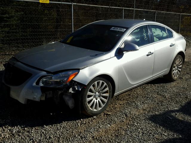 2G4GS5EV3D9182598 - 2013 BUICK REGAL PREM SILVER photo 2