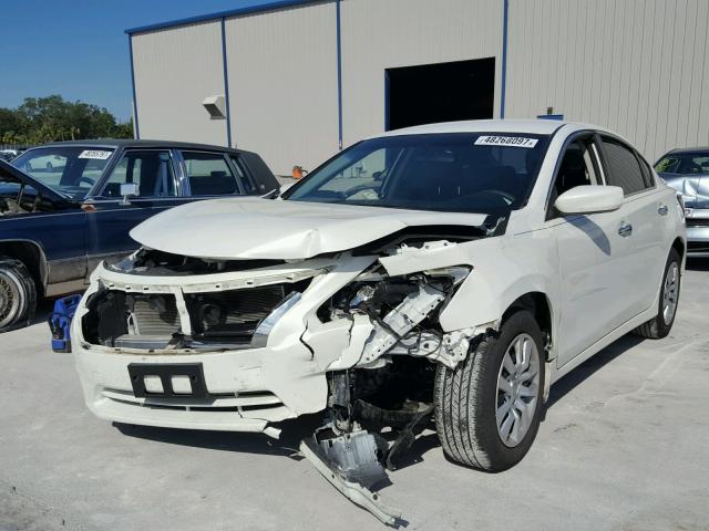 1N4AL3AP3EC318280 - 2014 NISSAN ALTIMA 2.5 WHITE photo 2