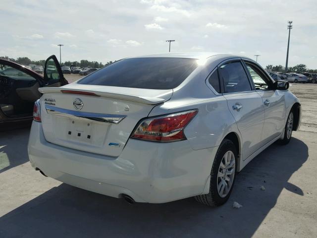 1N4AL3AP3EC318280 - 2014 NISSAN ALTIMA 2.5 WHITE photo 4