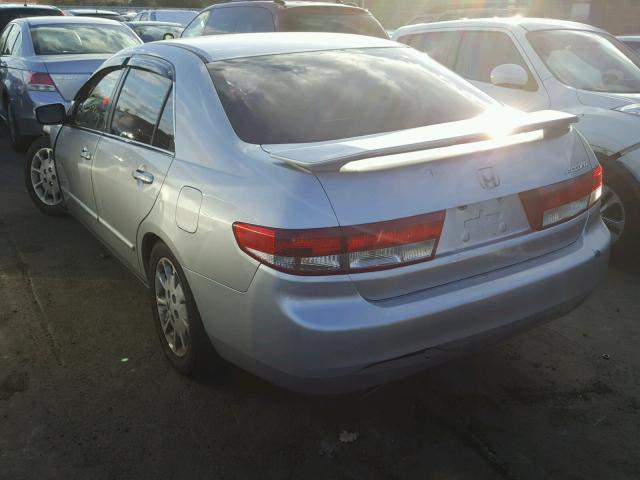 JHMCM56343C041846 - 2003 HONDA ACCORD LX SILVER photo 3