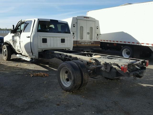 3C7WRKFJ7HG673759 - 2017 RAM 4500 WHITE photo 3