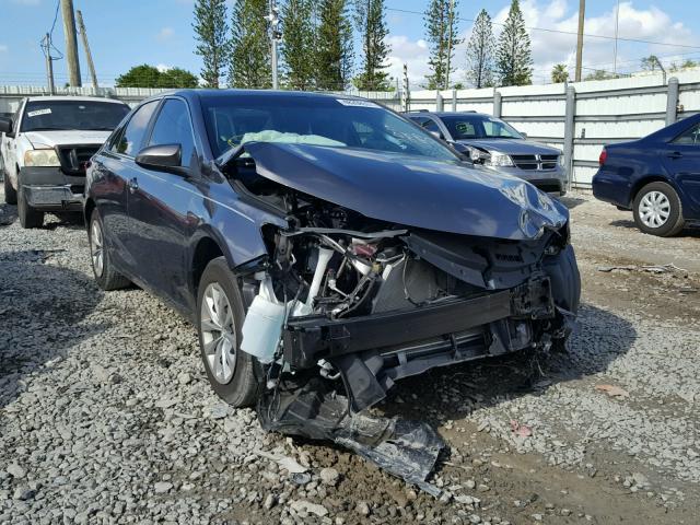 4T1BF1FK4GU153744 - 2016 TOYOTA CAMRY LE ნაცრისფერი ფოტო 1