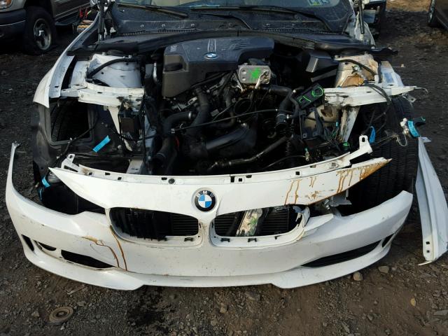 WBA3C3G57ENS70003 - 2014 BMW 320 I WHITE photo 9