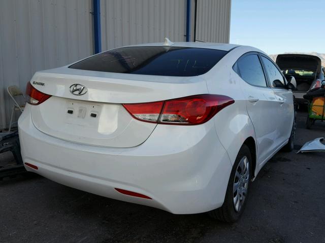 5NPDH4AE2BH059357 - 2011 HYUNDAI ELANTRA GL WHITE photo 4