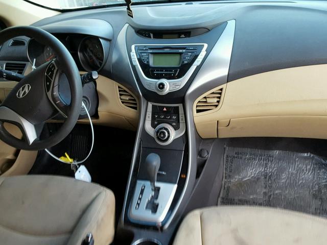 5NPDH4AE2BH059357 - 2011 HYUNDAI ELANTRA GL WHITE photo 9