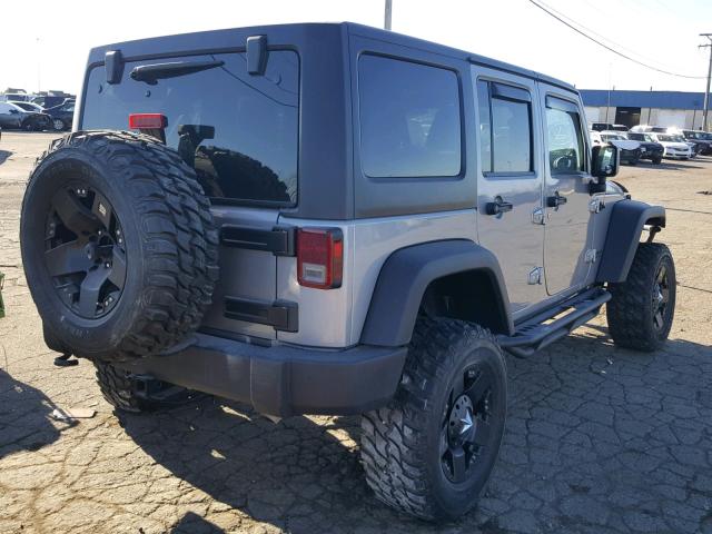 1C4HJWFG8DL616427 - 2013 JEEP WRANGLER U GRAY photo 4