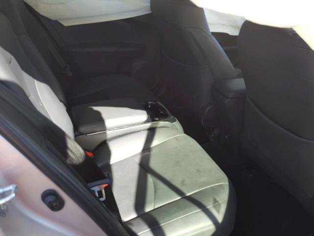 JTDKARFP9H3049500 - 2017 TOYOTA PRIUS PRIM ვერცხლისფერი ფოტო 6