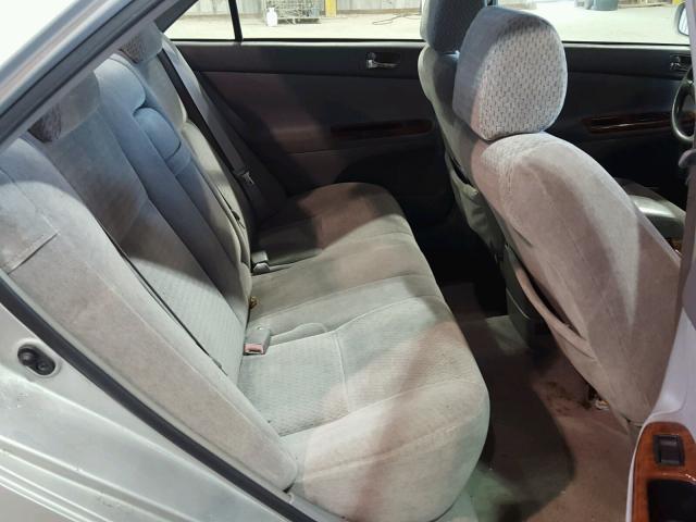 4T1BE32K92U041325 - 2002 TOYOTA CAMRY LE 银色 照片 6