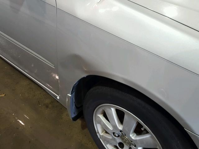 4T1BE32K92U041325 - 2002 TOYOTA CAMRY LE 银色 照片 9