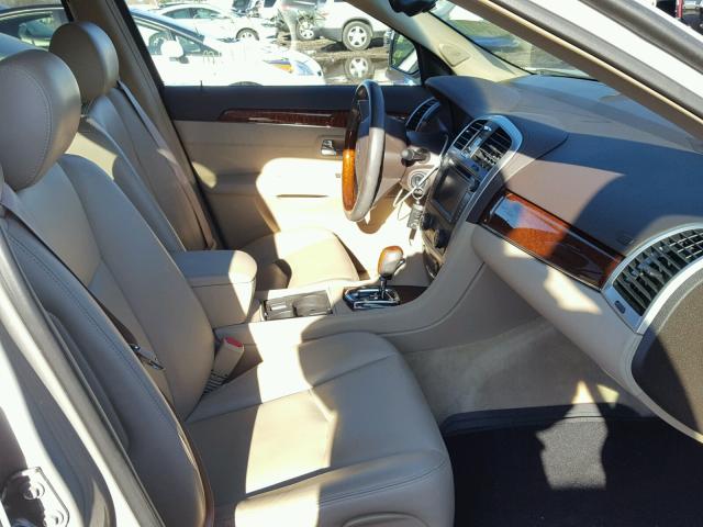 1GYEE53A680130749 - 2008 CADILLAC SRX SILVER photo 5