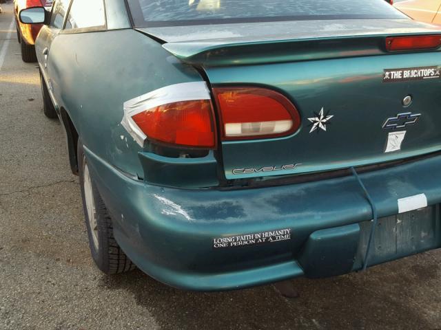 1G1JC1241W7150452 - 1998 CHEVROLET CAVALIER B GREEN photo 9