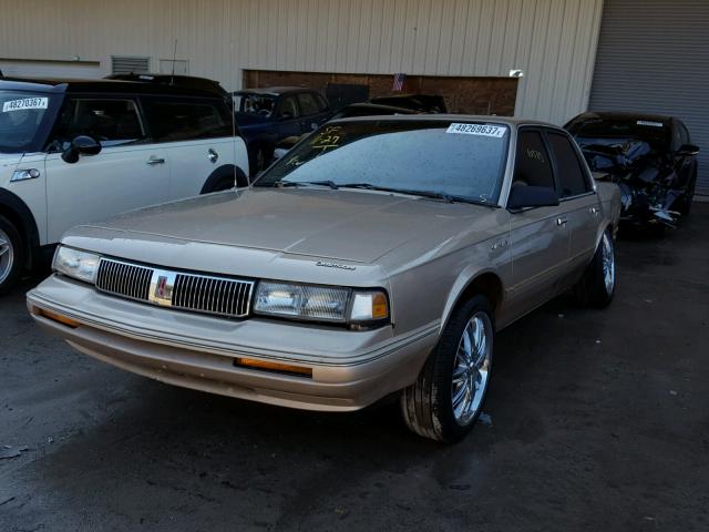 1G3AG55MXR6376742 - 1994 OLDSMOBILE CUTLASS CI GOLD photo 2