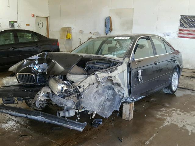 WBADT43462GY95547 - 2002 BMW 525 I AUTO BLACK photo 2
