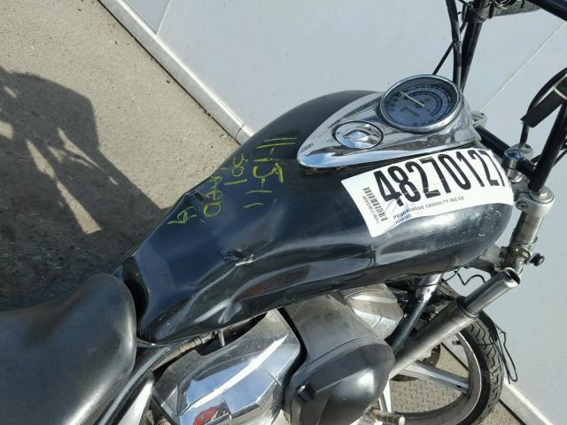 JH2SC6702AK001088 - 2010 HONDA VT1300 CS შავი ფოტო 5