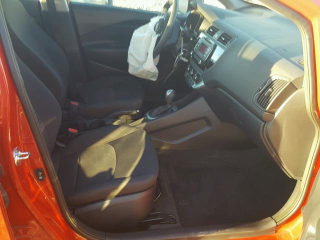 KNADM4A36H6016098 - 2017 KIA RIO LX Կարմիր լուսանկար 5