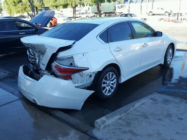 1N4AL3AP8DN560131 - 2013 NISSAN ALTIMA 2.5 WHITE photo 4