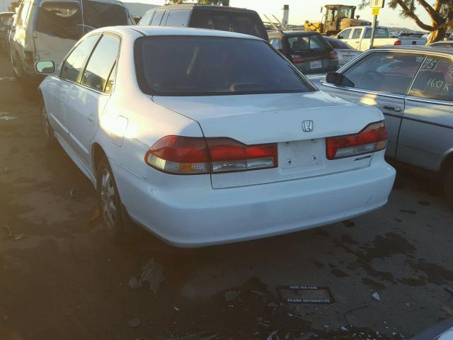 JHMCG56602C035526 - 2002 HONDA ACCORD EX WHITE photo 3