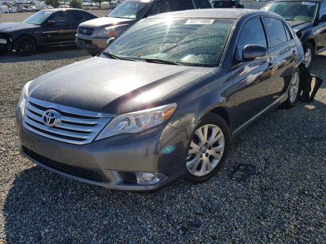 4T1BK3DB6CU454388 - 2012 TOYOTA AVALON BAS GRAY photo 2