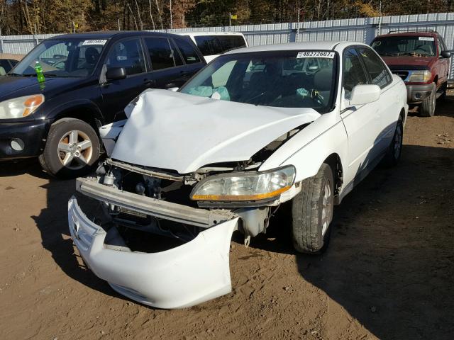 1HGCG56441A066290 - 2001 HONDA ACCORD LX WHITE photo 2