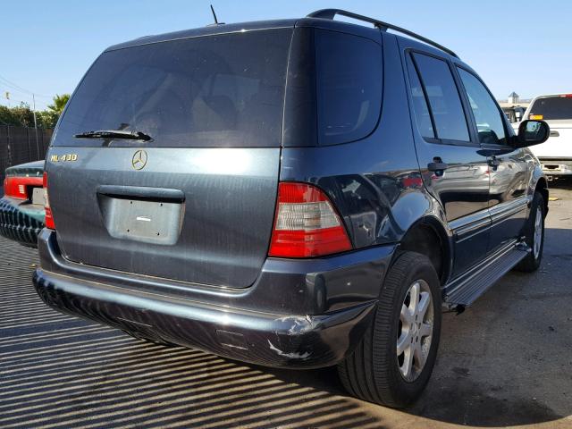 4JGAB72E6YA190209 - 2000 MERCEDES-BENZ ML 430 蓝色 照片 4