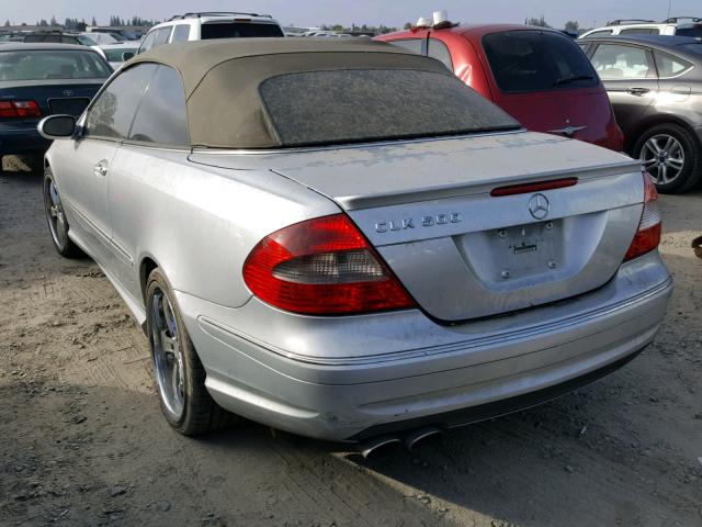 WDBTK75G66T064216 - 2006 MERCEDES-BENZ CLK 500 SILVER photo 3