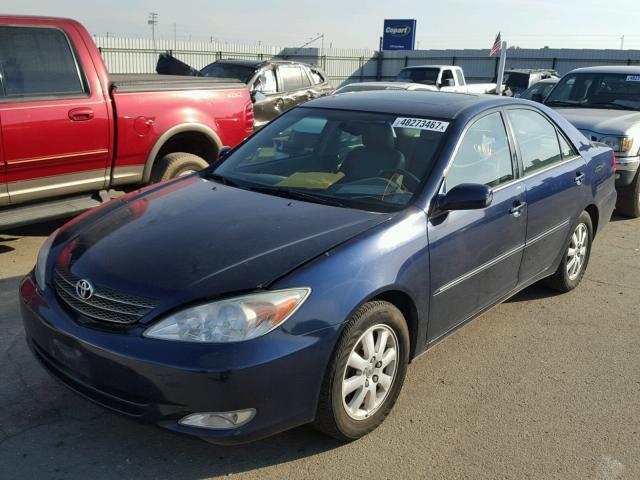 4T1BE32K84U318940 - 2004 TOYOTA CAMRY LE BLUE photo 2