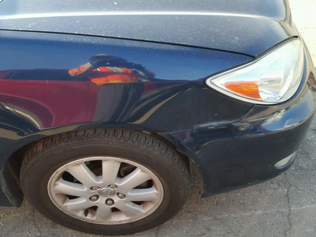 4T1BE32K84U318940 - 2004 TOYOTA CAMRY LE 蓝色 照片 9