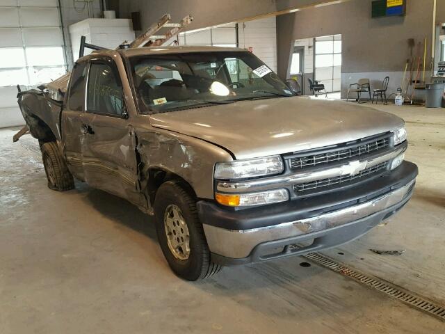 2GCEC19T111181597 - 2001 CHEVROLET SILVERADO SILVER photo 1