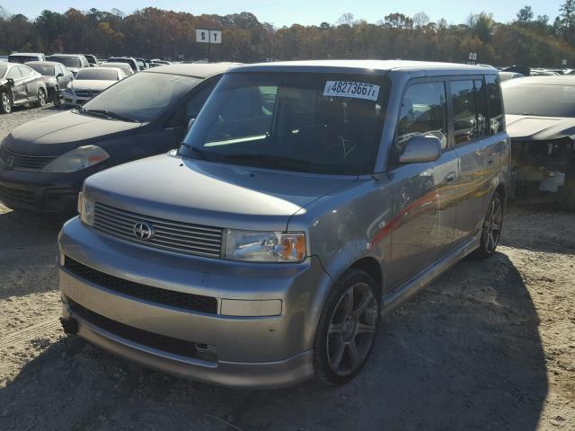 JTLKT324354029529 - 2005 TOYOTA SCION XB GRAY photo 2