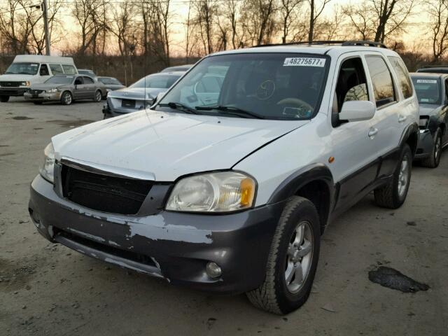 4F2CZ96155KM05354 - 2005 MAZDA TRIBUTE S WHITE photo 2