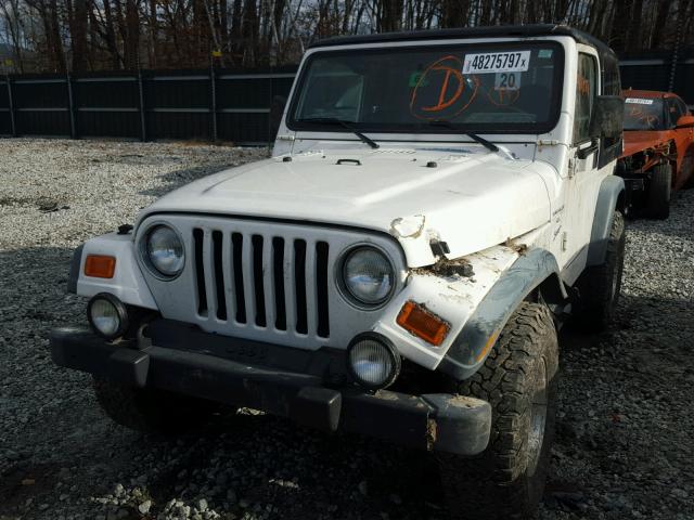 1J4FA49S1YP735537 - 2000 JEEP WRANGLER / WHITE photo 2