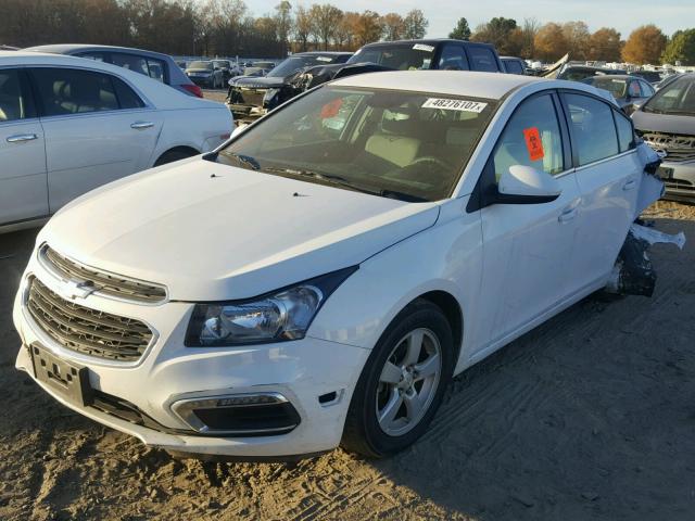 1G1PC5SB1F7127463 - 2015 CHEVROLET CRUZE LT WHITE photo 2