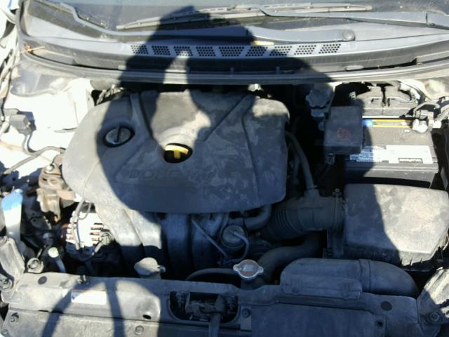 5NPDH4AEXBH021018 - 2011 HYUNDAI ELANTRA GL SILVER photo 7