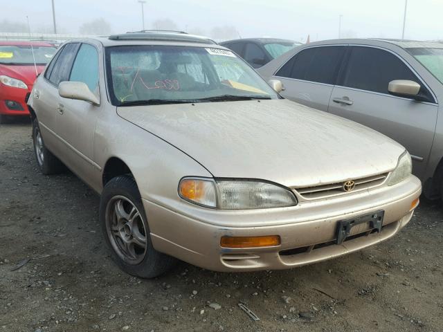 4T1BF12K8TU128524 - 1996 TOYOTA CAMRY LE TAN photo 1