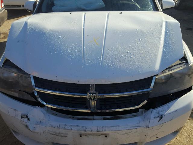 1B3LC76M98N661551 - 2008 DODGE AVENGER R/ WHITE photo 7