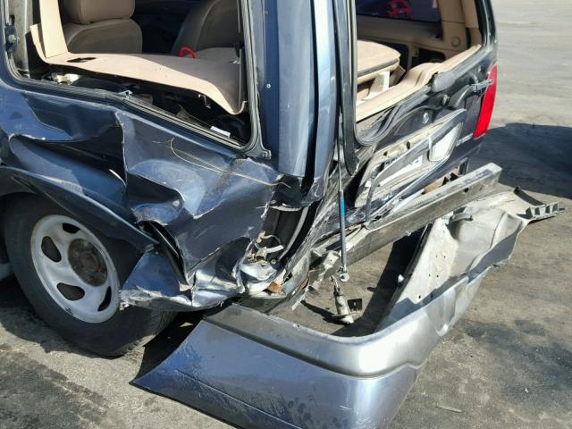 5LMPU28L7WLJ48921 - 1998 LINCOLN NAVIGATOR Zielony zdjęcie 9