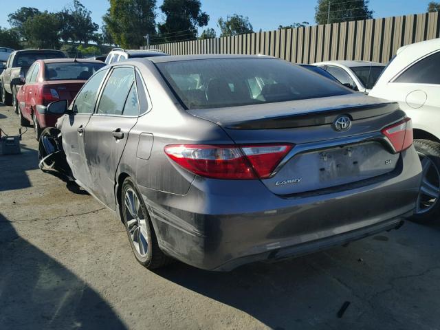 4T1BF1FK5FU910102 - 2015 TOYOTA CAMRY LE GRAY photo 3