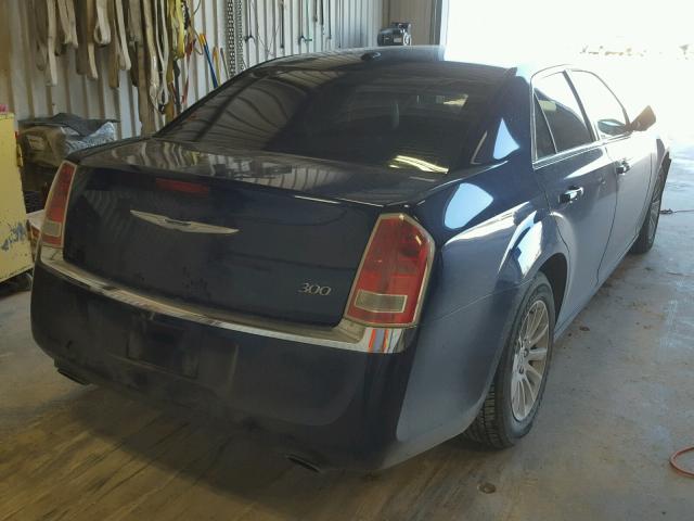 2C3CCAAG1DH658955 - 2013 CHRYSLER 300 BLUE photo 4