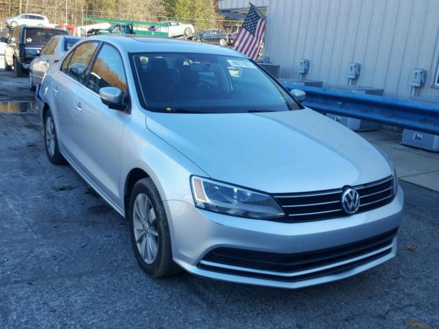 3VWD67AJ8GM319084 - 2016 VOLKSWAGEN JETTA SE SILVER photo 1