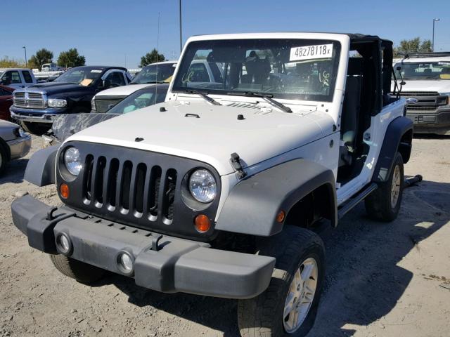 1J4FA24109L763275 - 2009 JEEP WRANGLER X WHITE photo 2