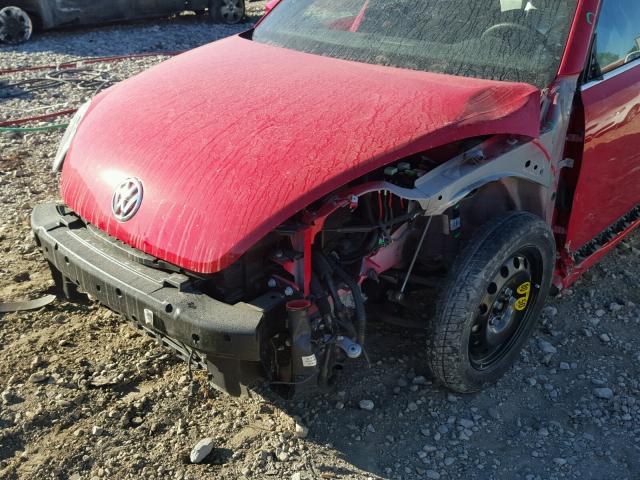 3VW517AT3HM805727 - 2017 VOLKSWAGEN BEETLE S/S 红色 照片 9